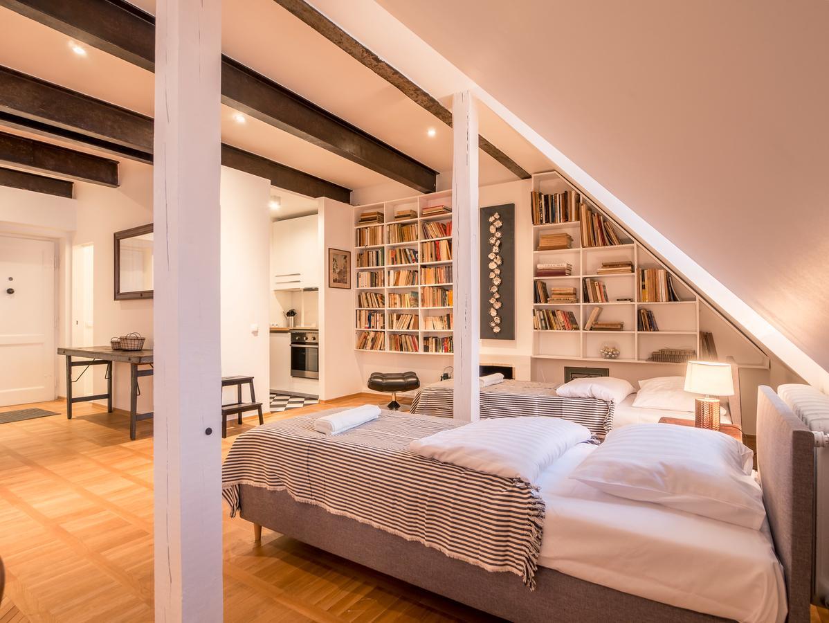 Unique Old Town Penthouse Apartament