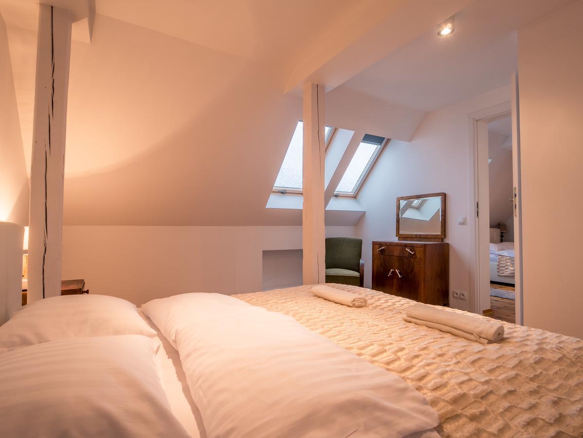 Unique Old Town Penthouse Apartament