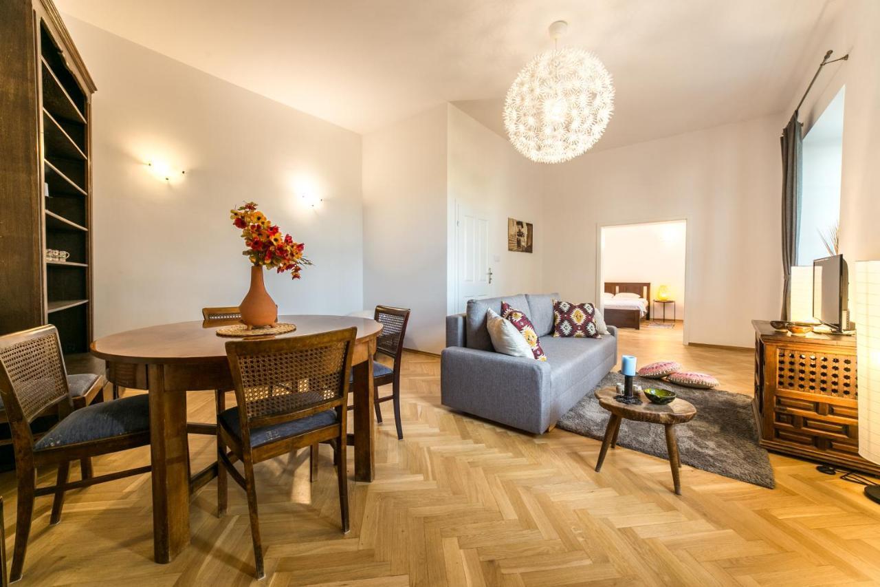 Unique Old Town Penthouse Apartament